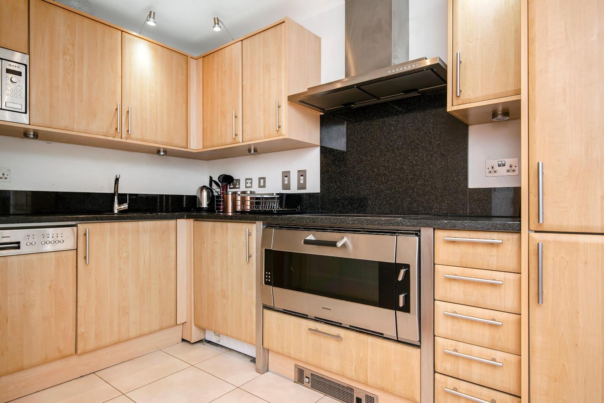 Central 2 Bed With Large Terrace London Exteriör bild