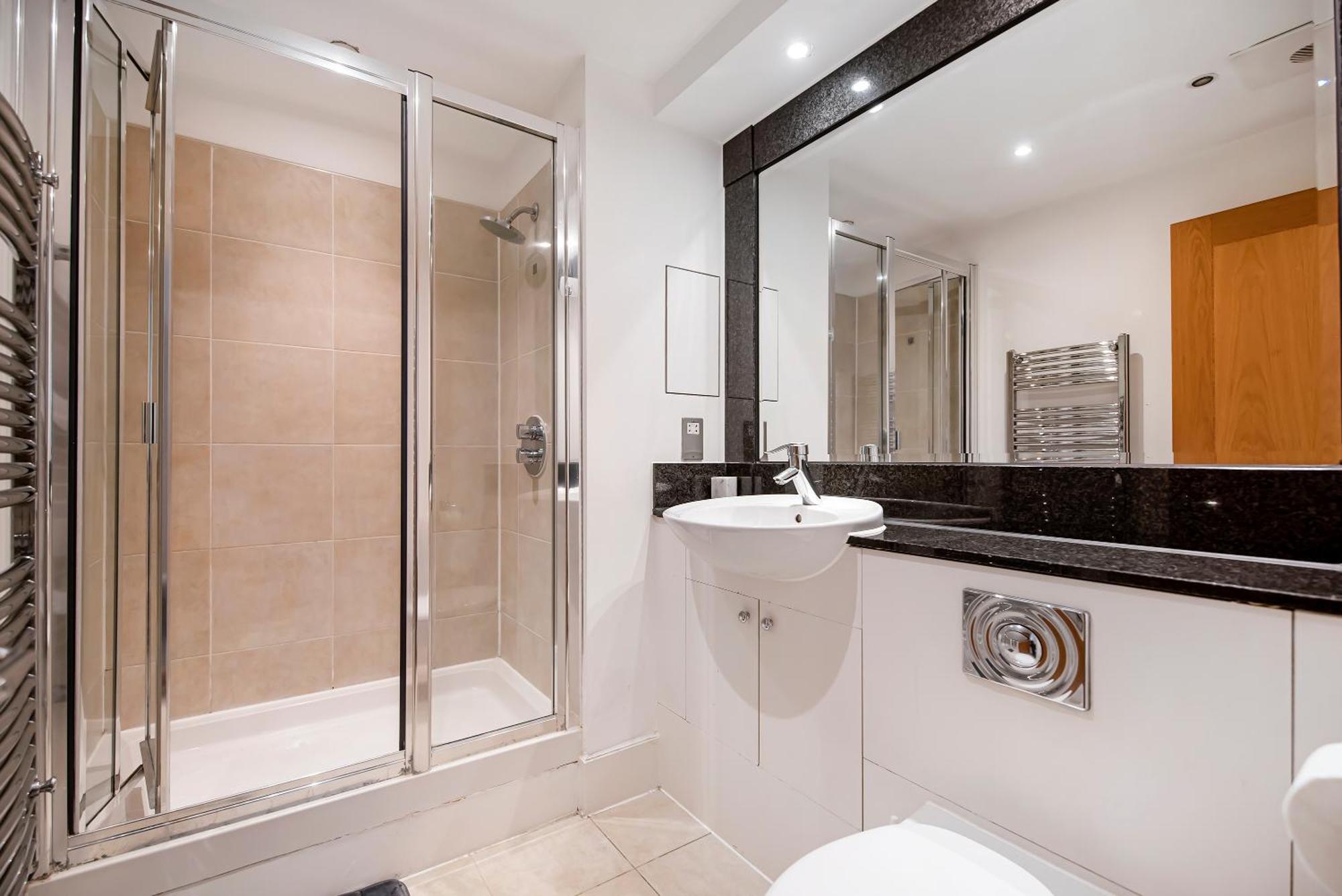 Central 2 Bed With Large Terrace London Exteriör bild