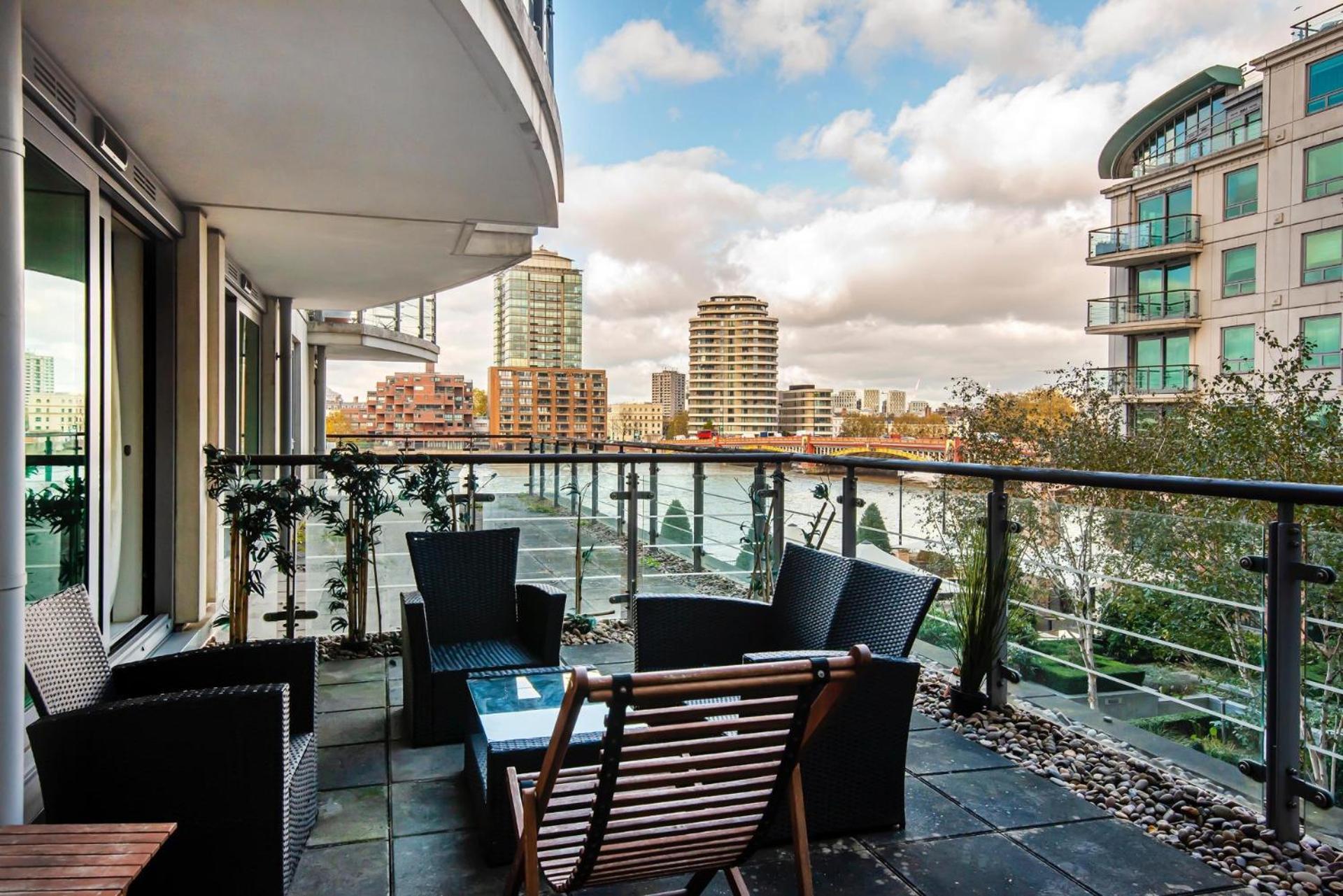 Central 2 Bed With Large Terrace London Exteriör bild